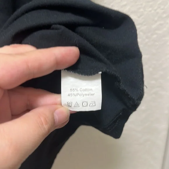 1X Shein Black Famous art tee - Picture 4 of 4